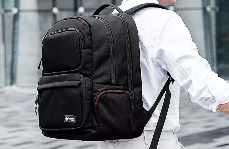 tumi双肩背包都可以怎么装,tumi双肩包真的那么好吗