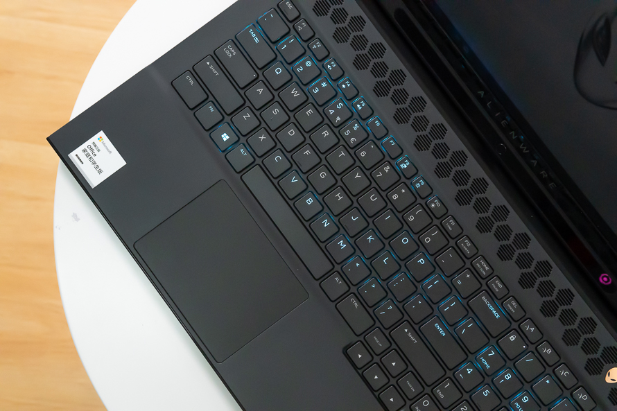 外星人alienwarex17测评,外星人alienwarem17-r2有多强