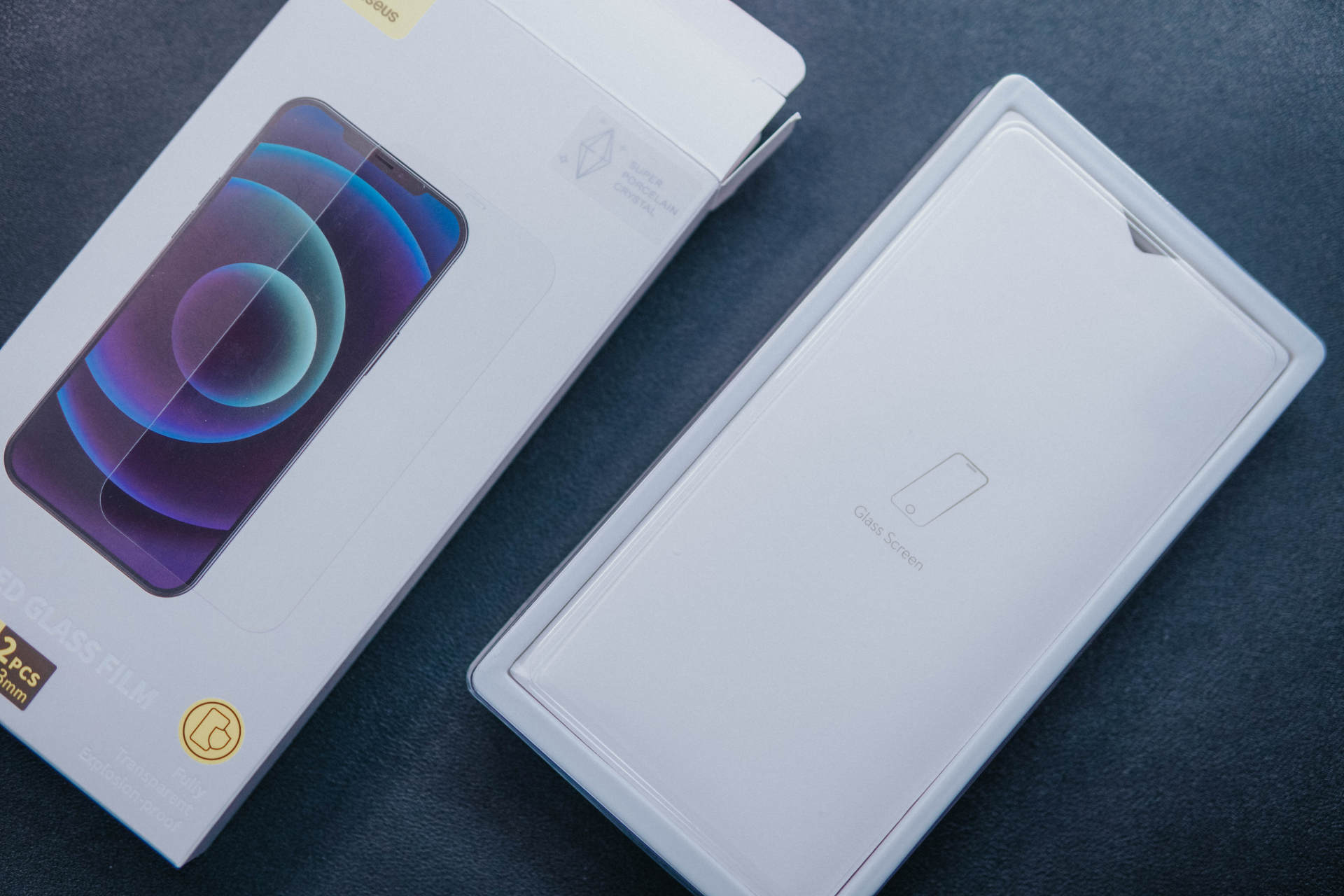 新手机自带的高清膜,倍思无尘舱钢化膜iphone11