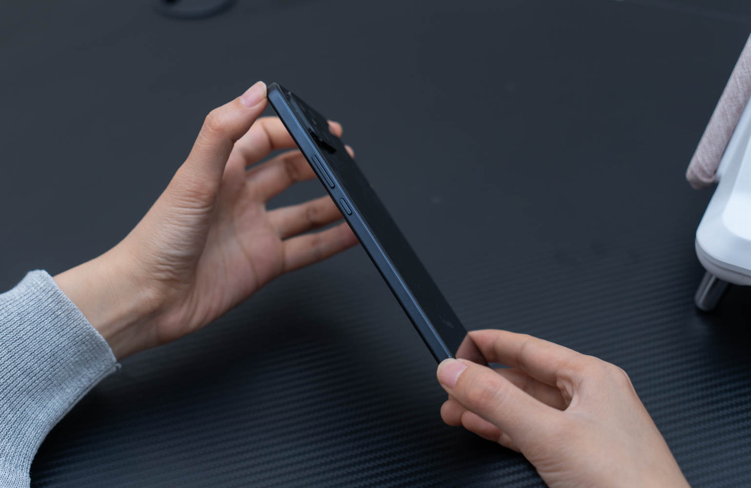 66w快充体验,荣耀66w车载快充超薄测试