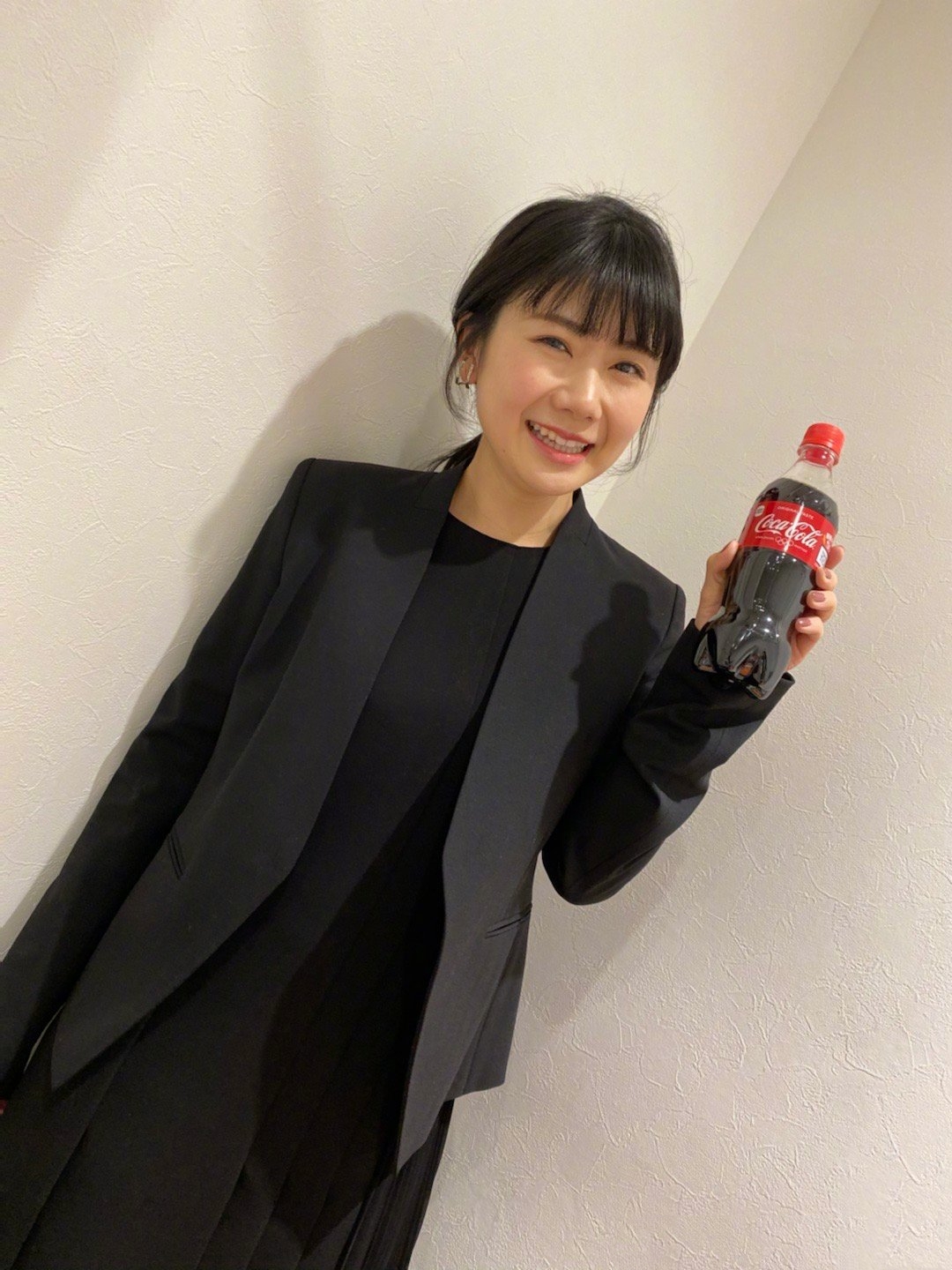 福原爱粉嫩裙装惊艳亮相,福原爱新恋情曝光与男友甜蜜逛街