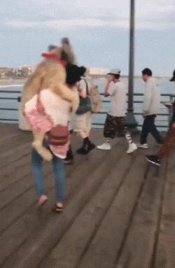 平时瓶盖都拧不开的小女生,平时拧不开瓶盖的女孩原视频