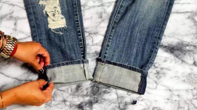 牛仔裤卷裤脚的做法,牛仔裤高帮鞋怎么卷裤脚