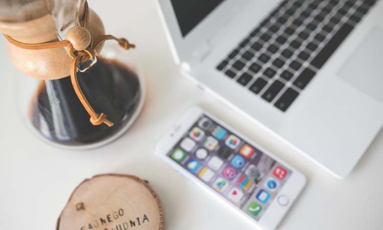 被同事说闲话如何化解,被同事为难怎么化解