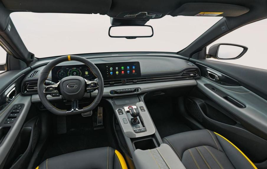 10多万出头就买这4款轿车,顶配不到10万元4款轿车性价比超高