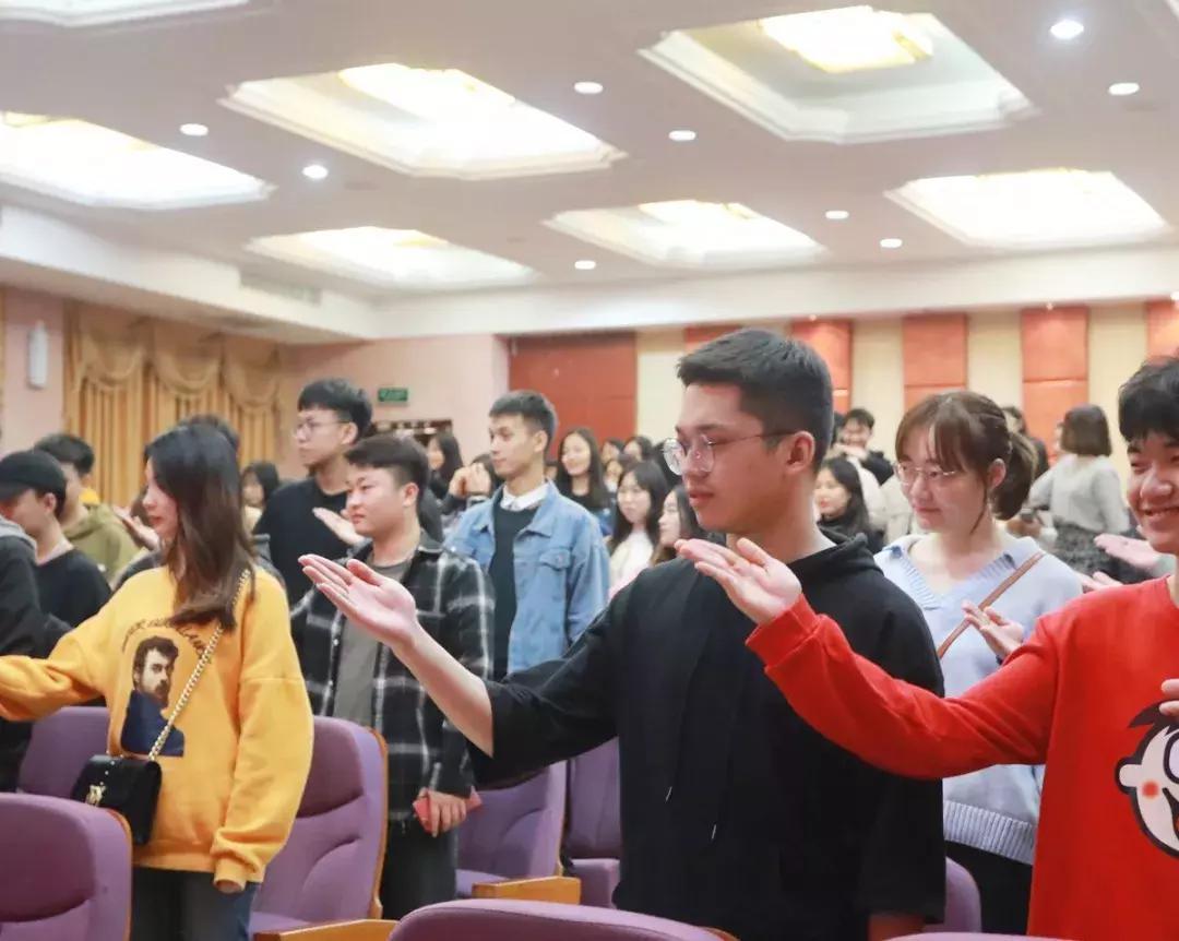 如何成为优秀的总裁助理?潘玲老师是这样指点大学生的