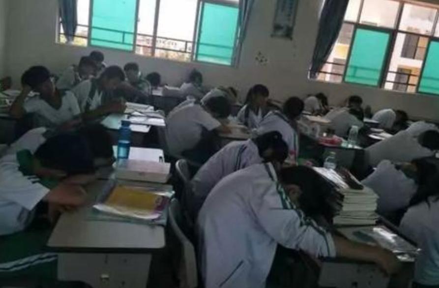 学生上课经常瞌睡该怎么办,学生上课犯困的解决方法