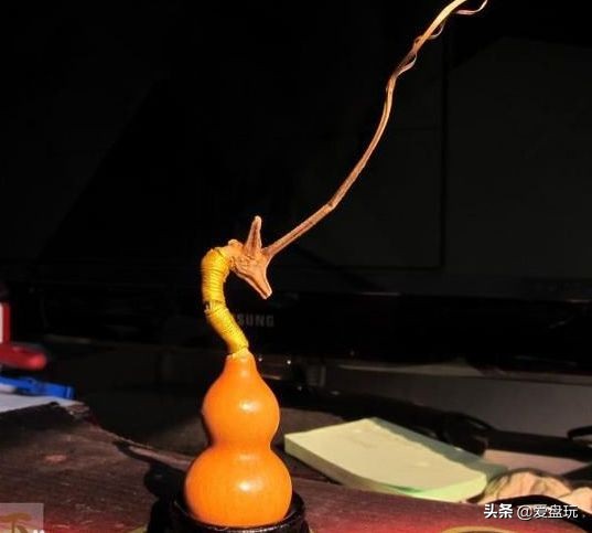 手捻葫芦龙头断了怎么办,文玩葫芦龙头断了还能玩吗