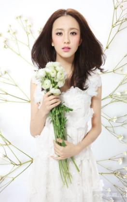 珂莱蒂尔佟丽娅同款,珂莱蒂尔连衣裙佟丽娅