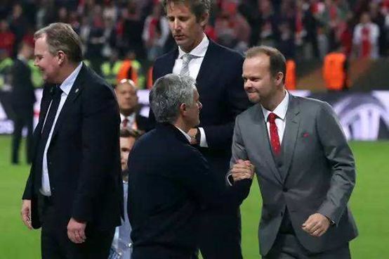 伍德沃德曼联,伍德沃德曼联名利双收