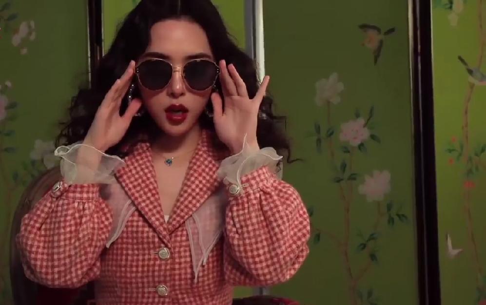 gucci唇膏黑碎花,gucci唇膏透明难闻