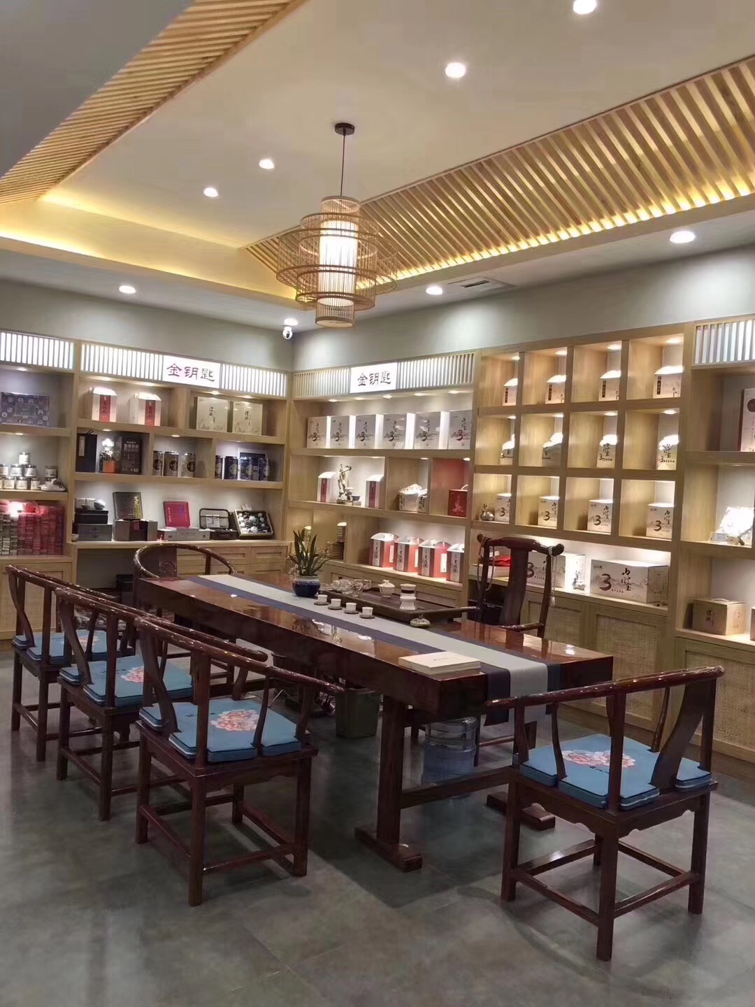 暗访河北天价大板生产基地，原木全是非洲烂木，富豪还抢着来买