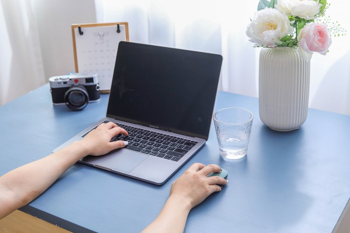 最好用的超薄蓝牙鼠标测评,公认手感最好的一款蓝牙鼠标