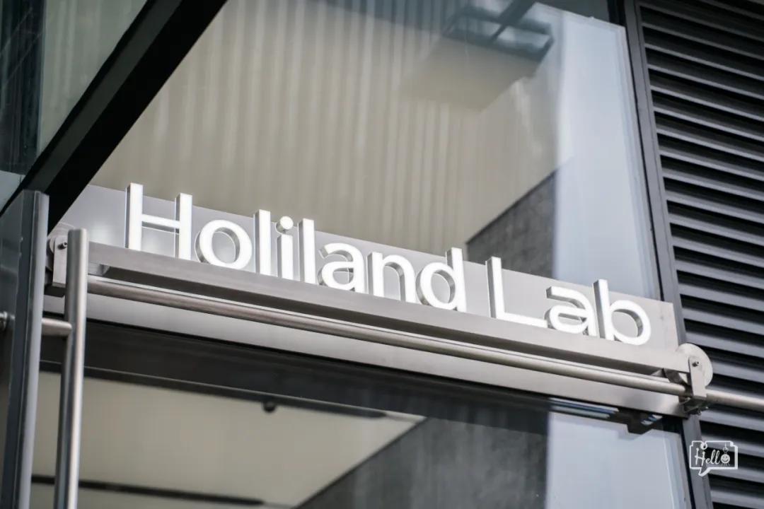 好利来售货小哥哥,好利来lab店服务员