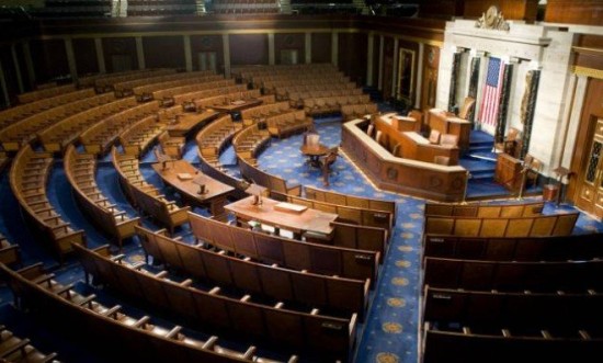 晨看*疆新**|春运火车票限售放宽至15张,丝绸之路冰雪风情节启动