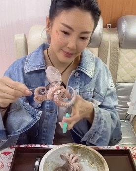 张雨绮综艺谈离婚,张雨绮袁巴元互撕风波