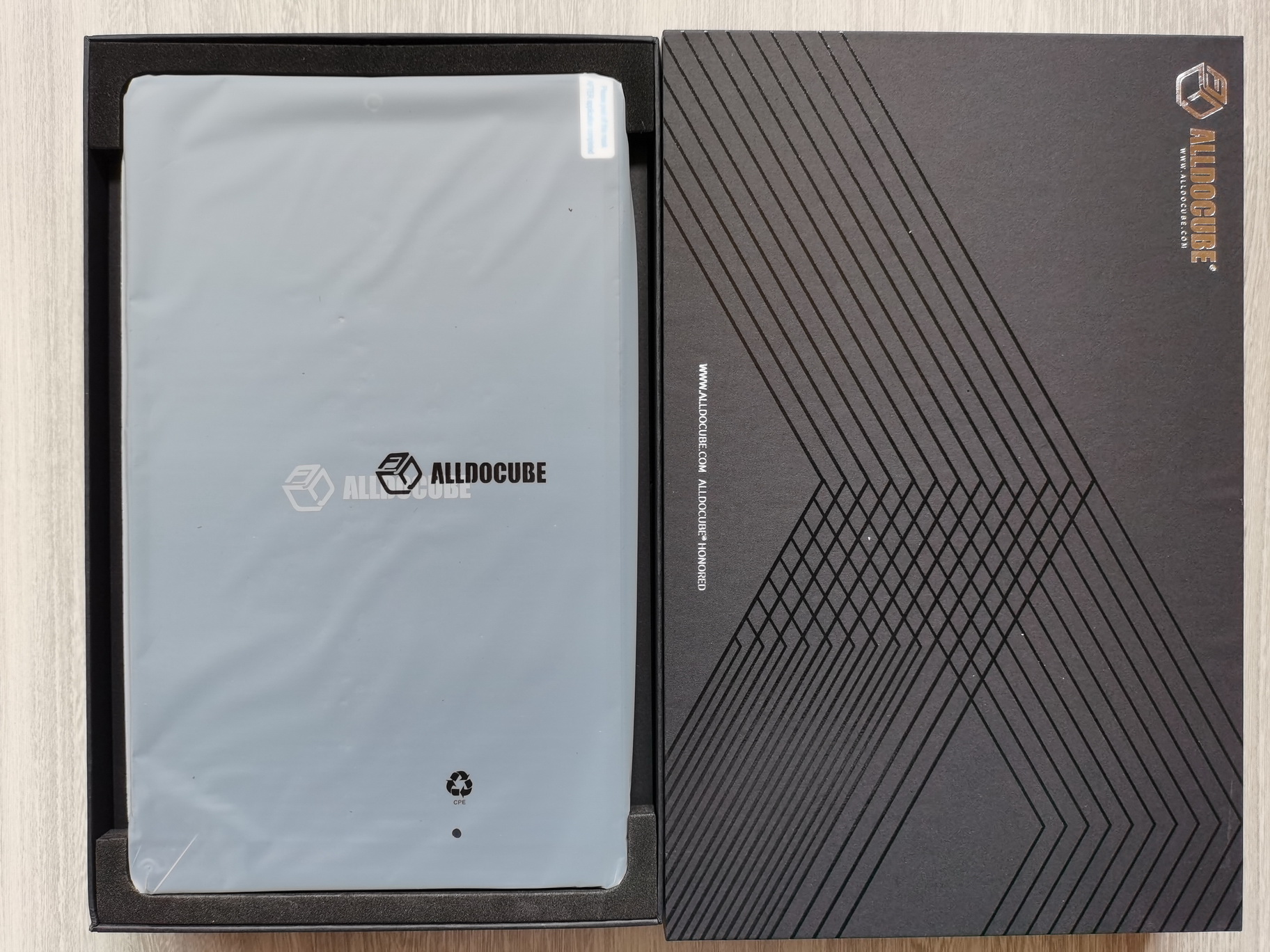 酷比魔方iplay20和小米平板4,699元至799元大屏手机