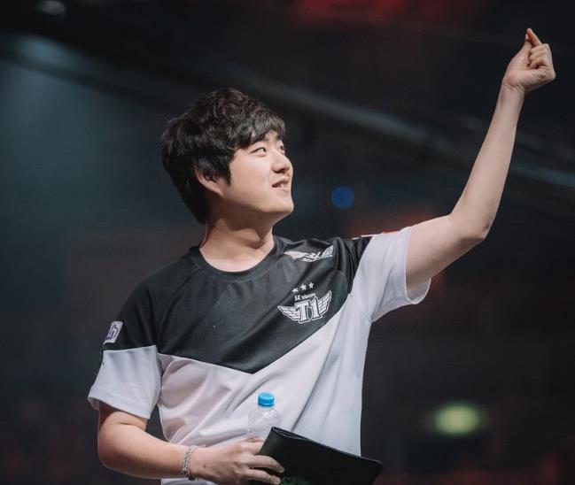 LOL史上最强战队落幕！SSW全员退役，他们真的配得上历史第一吗？