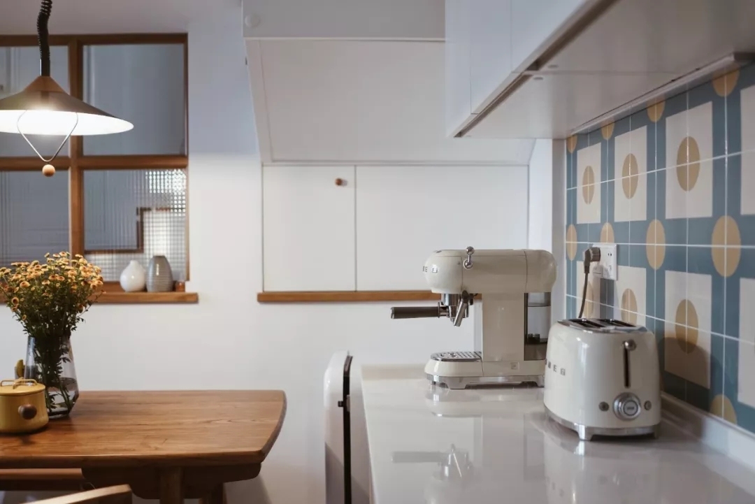 买老破小上海学区房,上海最老旧学区房