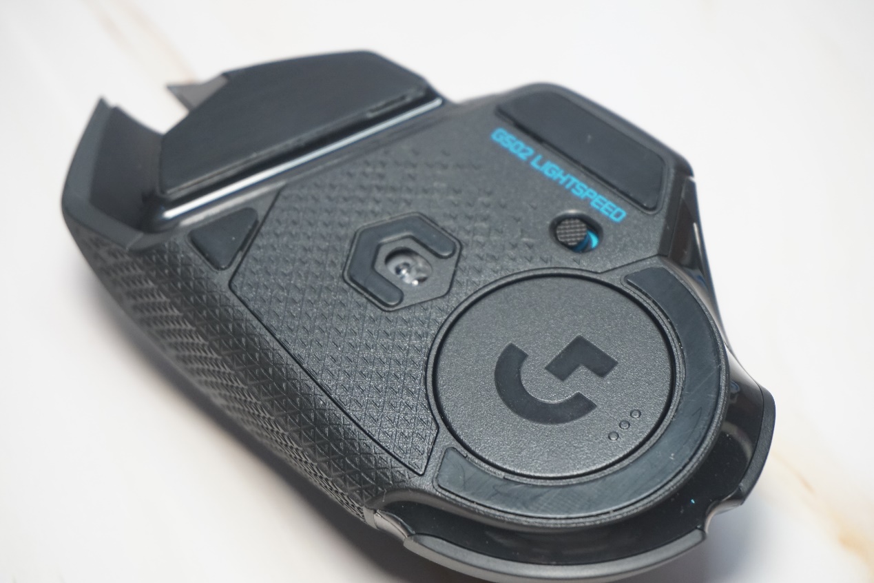 罗技g502鼠标移动速度太快了,罗技g502鼠标宏无限点击