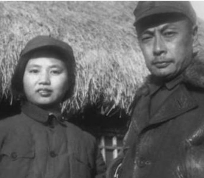 陈毅元帅幼子陈小鲁，和粟裕女儿成婚，晚年两人环游世界