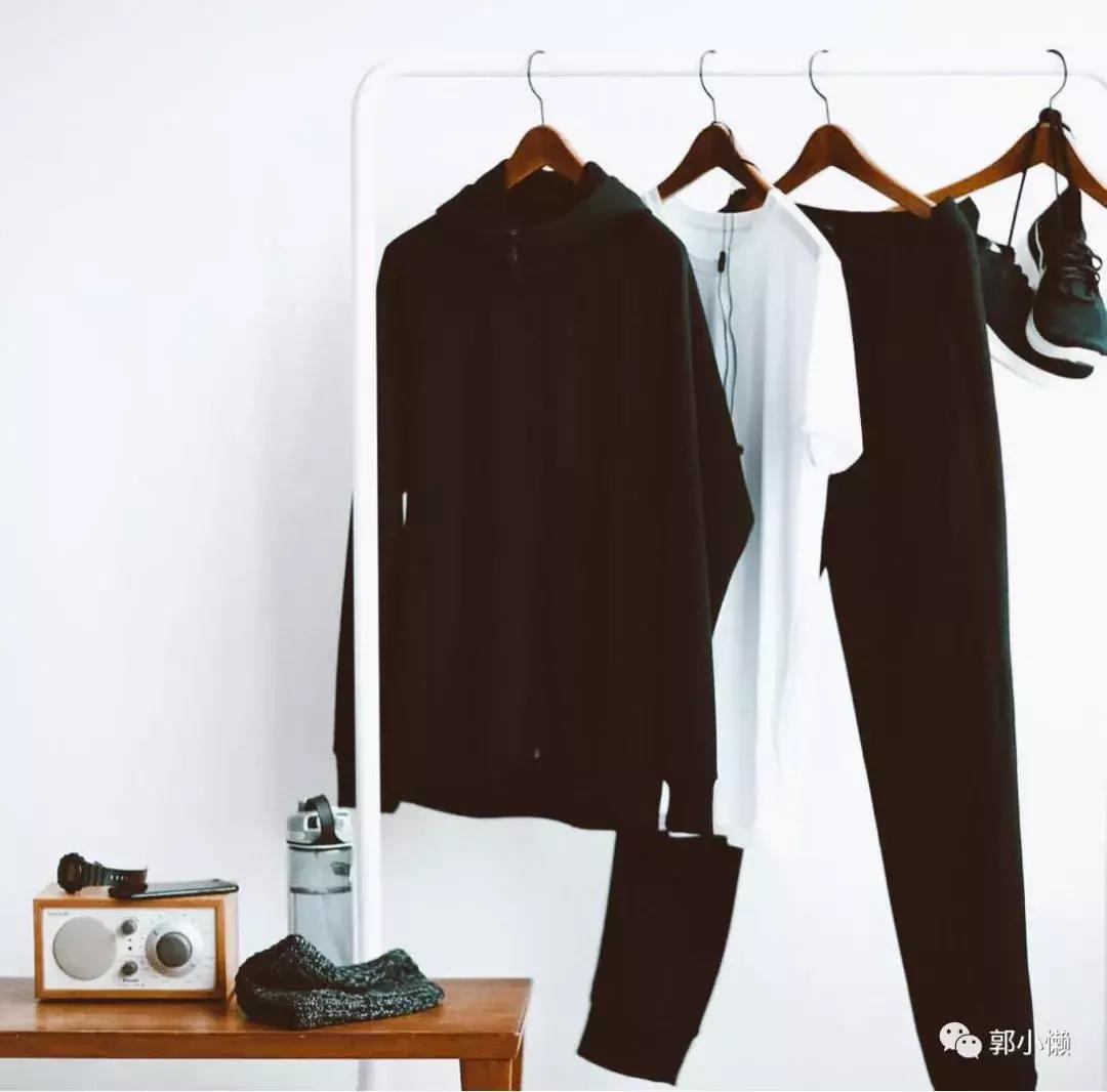 夏日外出如何快速补妆,夏天外出如何正确防暑