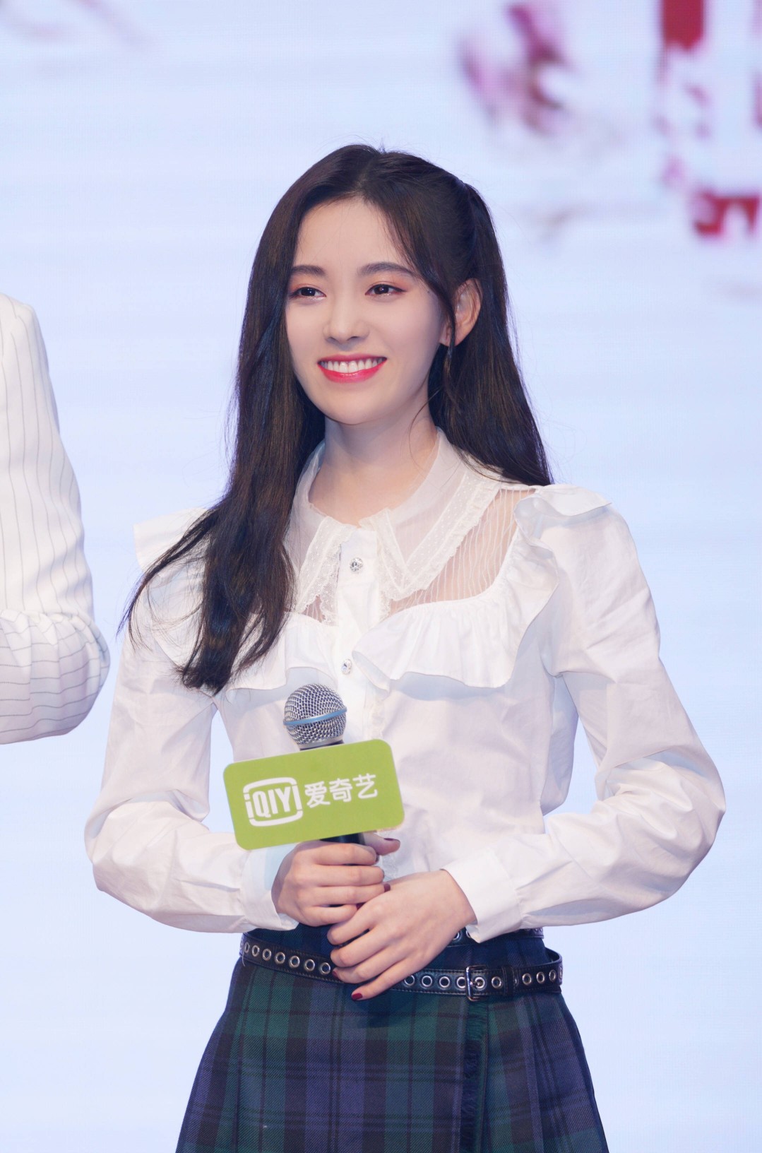 中国作家刘信达批评过哪些明星,鞠婧祎刘信达