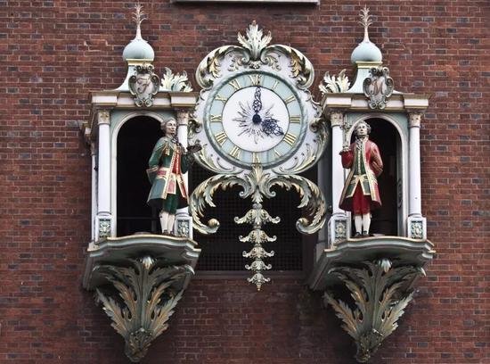 鐨囧鐨勫ア鍗庝笌灏婅吹,涓栫晫鐨囧寰$敤娓呭崟