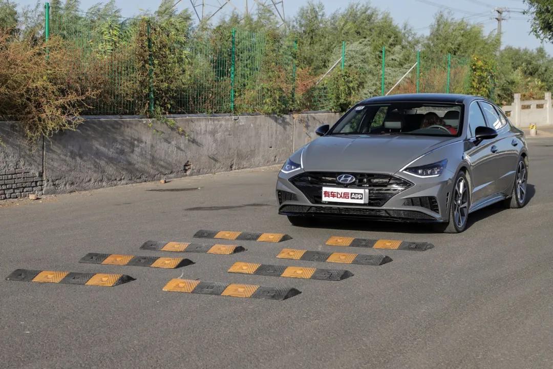 17款现代索纳塔九代2.0试驾油耗,新款索纳塔加速测试