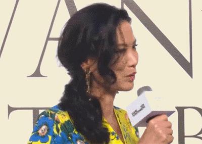 姑娘千万别被骗,邓文迪的传奇人生揭秘