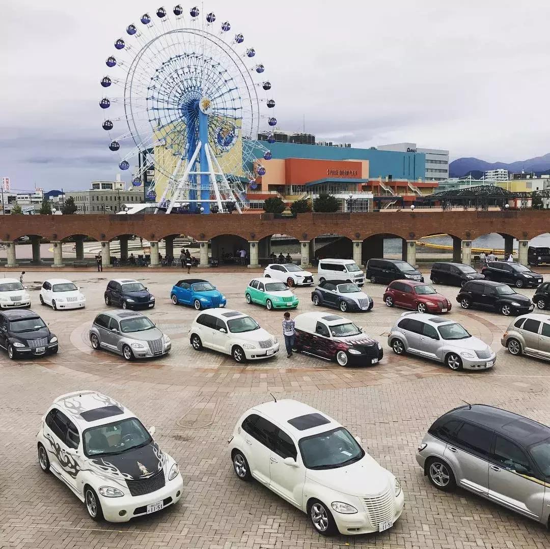 小众车型改装起来也疯狂，来看“外星来客”克莱斯勒PT漫步者改装