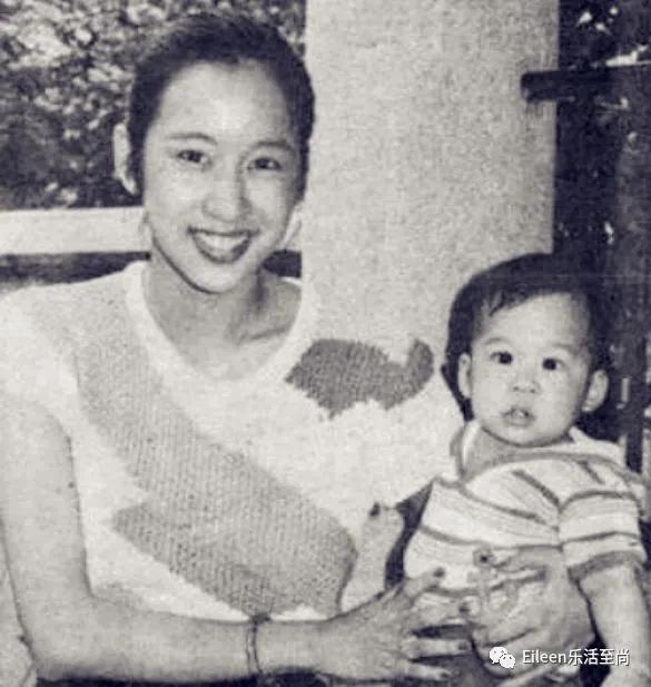 豪门多情，四角恋成甜宠剧，霍家三代公子风流追星记