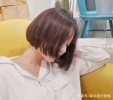 3款洋气显脸小的发型推荐,学生党发型女高马尾霸气显脸小