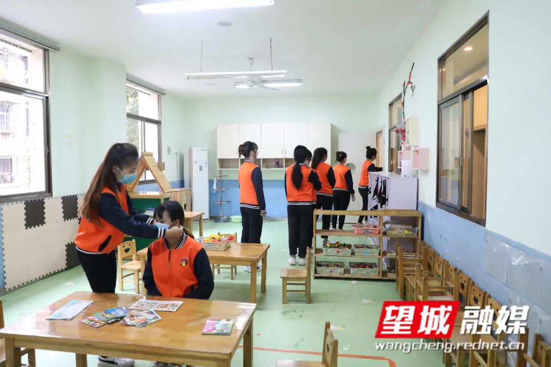 幼园迎新年入园视频,幼儿园开学欢迎孩子回归视频