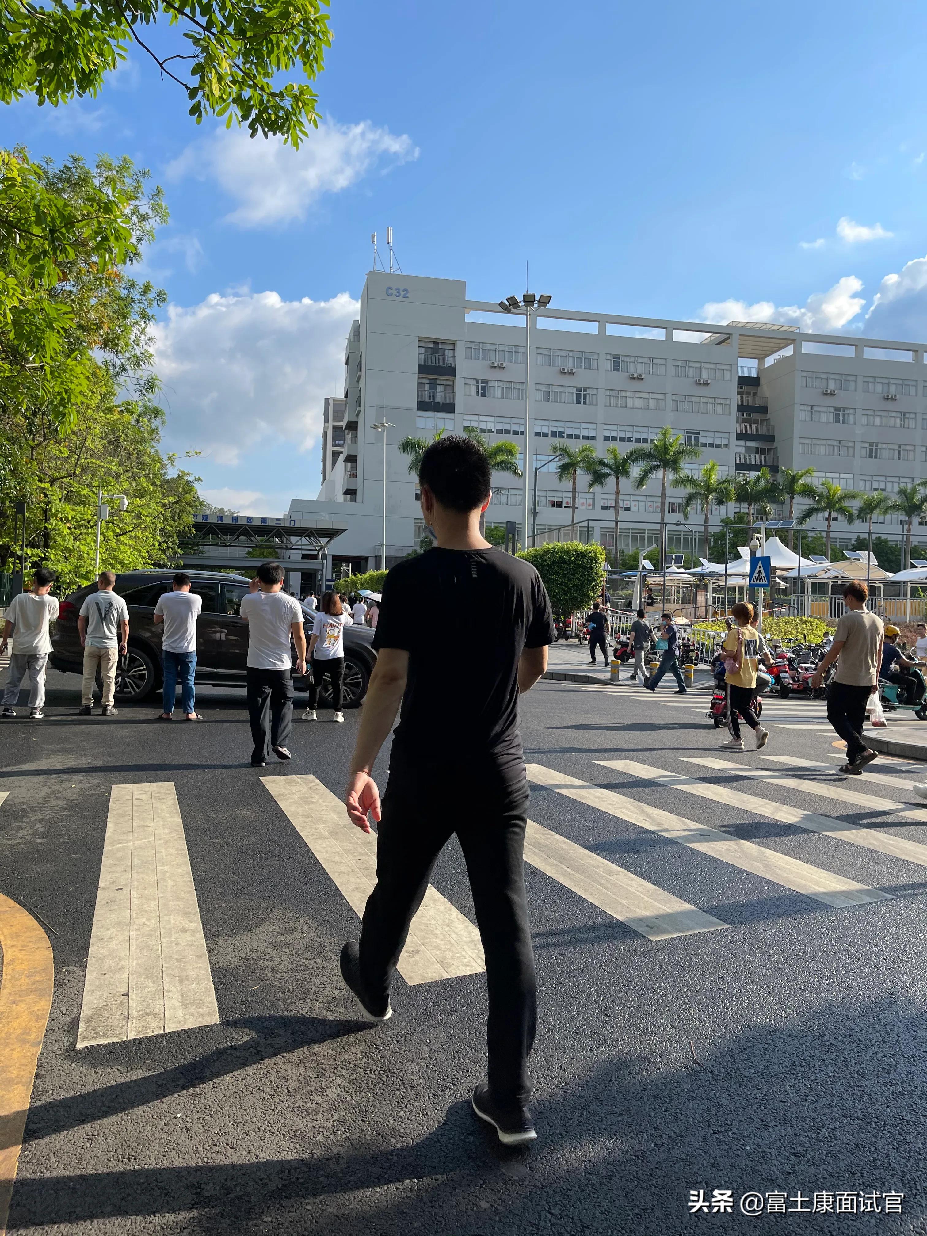 富士康大专文凭在外面有用吗,非全日制大专文凭在富士康有用吗