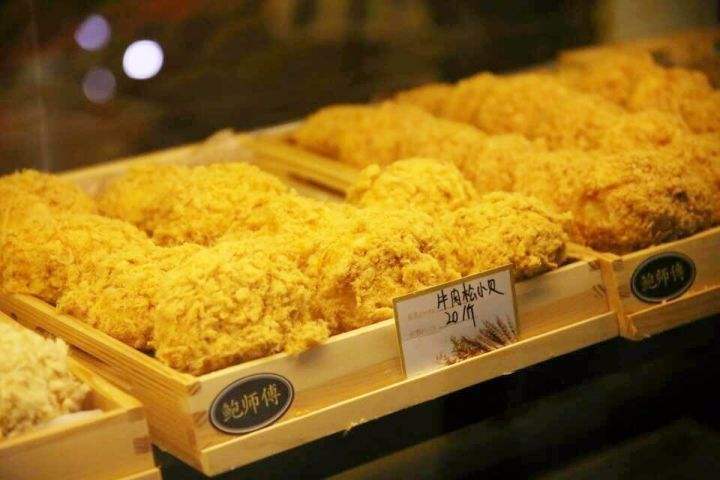 瑞幸咖啡为什么以小鹿为商标,小鹿茶和瑞幸商标