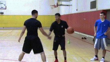 运球3大误区都不知道，还学什么打篮球？