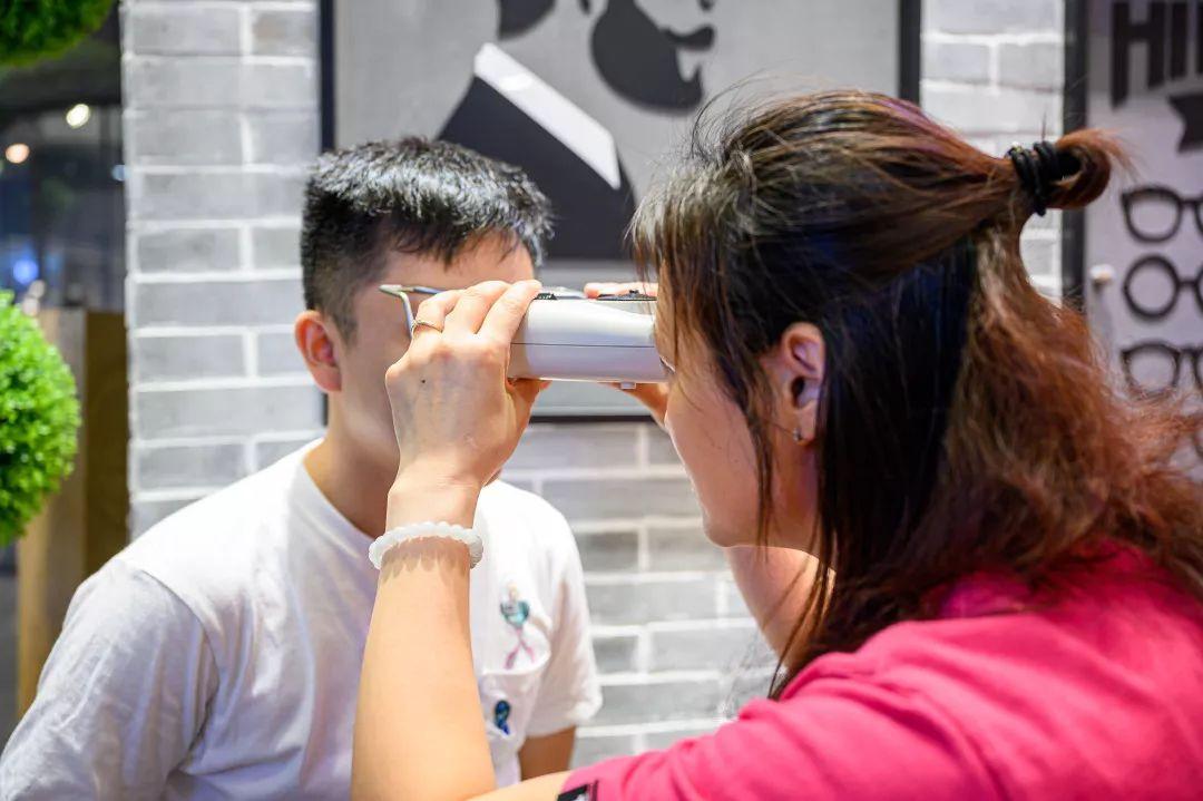 送镜框配镜,送镜框眼镜店