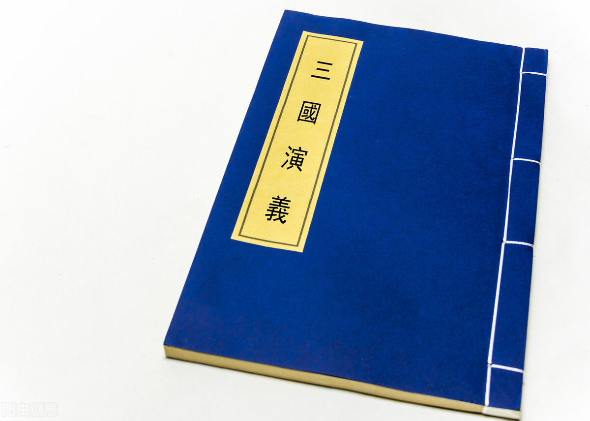 小学六年级作文二单元写作品梗概,六年级下册第二单元作文梗概范文