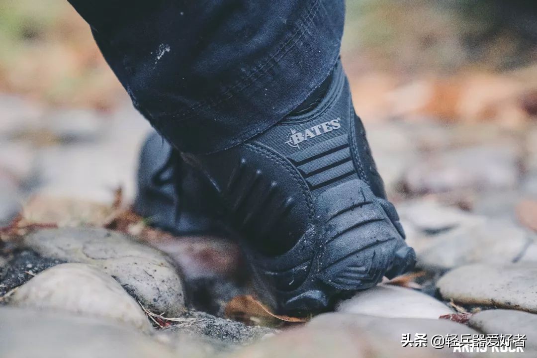 军靴夏季透气吗,作战靴真的适合日常穿吗