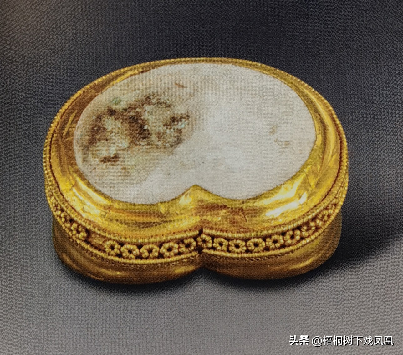 满城汉墓金缕玉衣出在哪个墓,满城汉墓挖出第一件玉衣