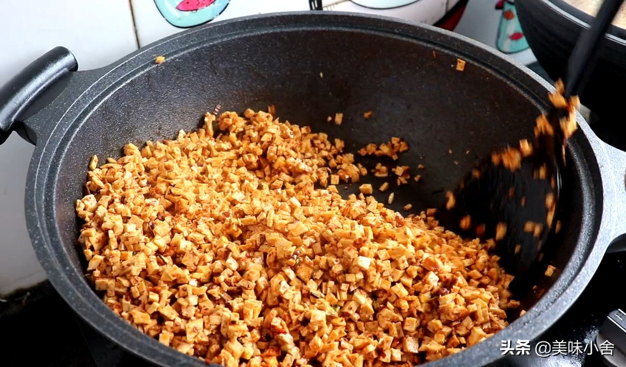 怎么做包子使包子蓬松柔软,怎样发面蒸包子松软好吃不塌陷