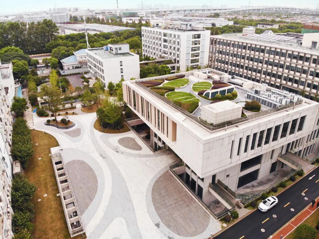 沪上“花园式”工地办公是怎样的体验?来看看这个白玉兰奖工程吧