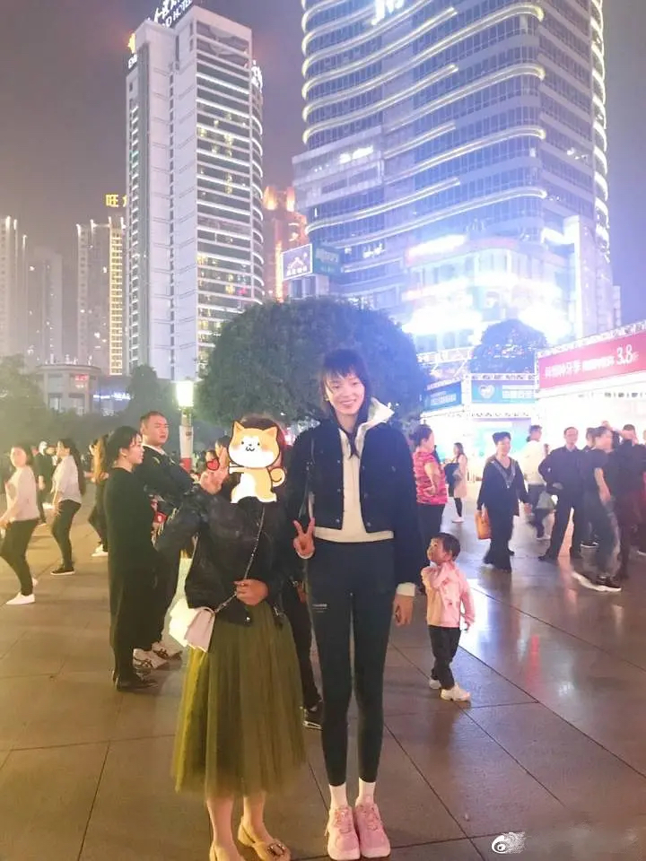 金大川雎晓雯婚后首同框,雎晓雯与金大川举办婚礼事件