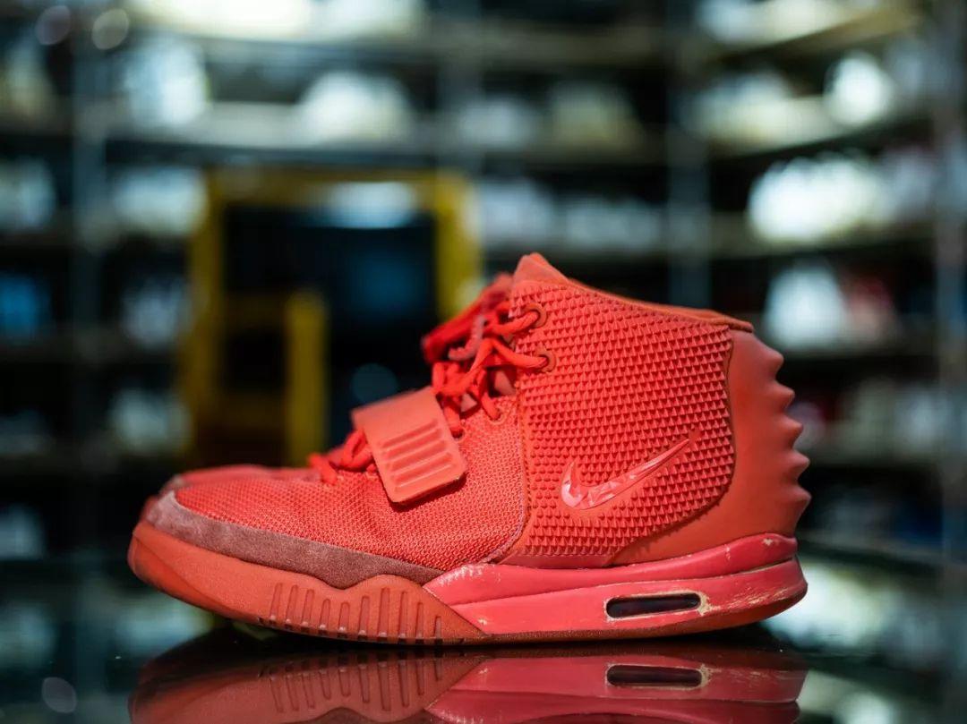 抖音万能修复神器，泡面真的能补鞋吗？专业球鞋修复师这么说