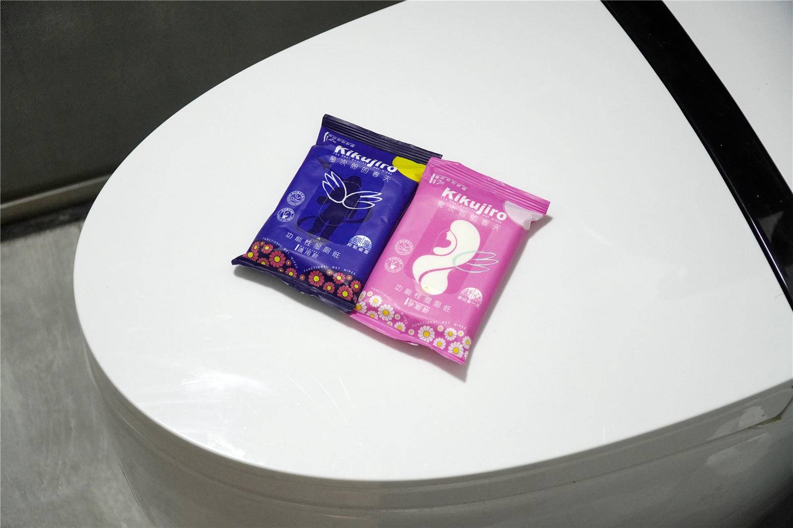 同事得了痔疮坐立难安，竟被一包湿纸巾化解？