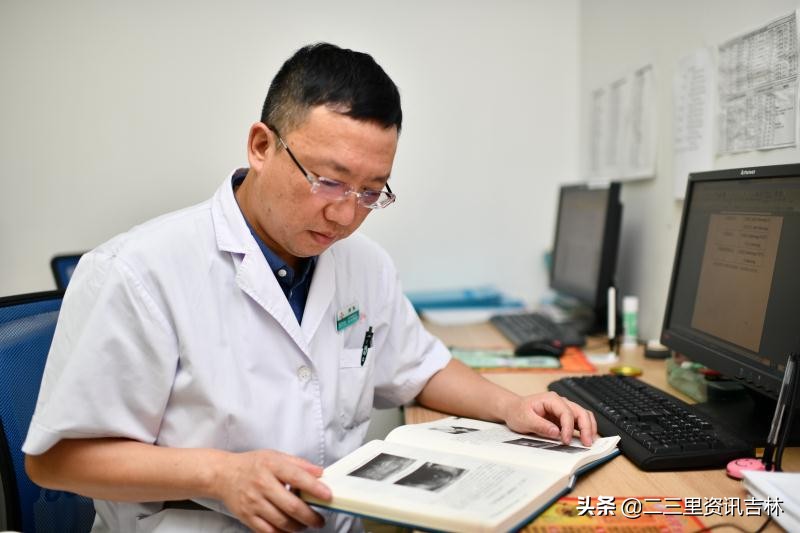 38岁男子突发脑溢血医生现身,男孩突发重症抢救49小时