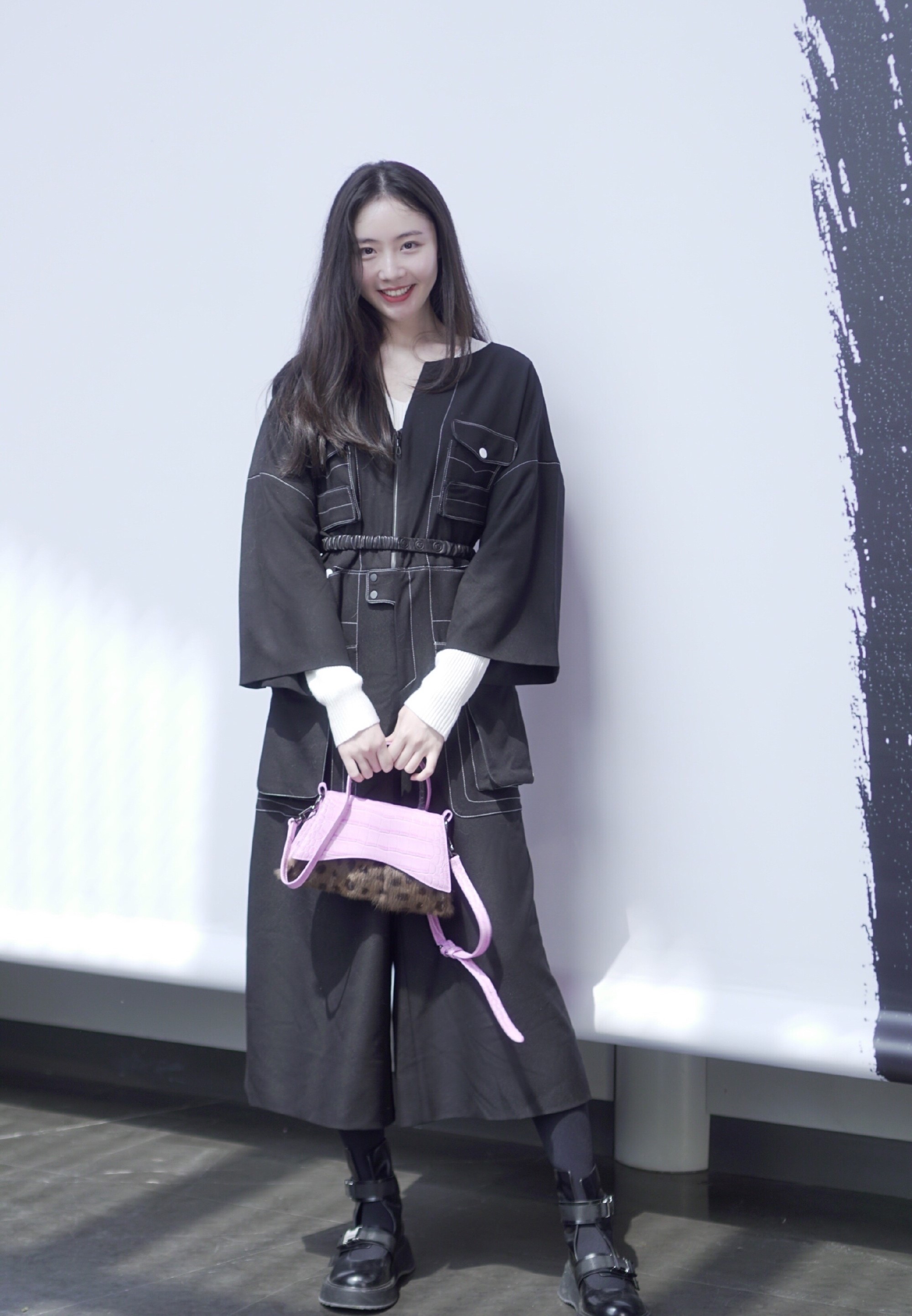 霍尊宣布退出娱乐圈，发长文否认陈露的指控，女方晒证据打脸霍尊