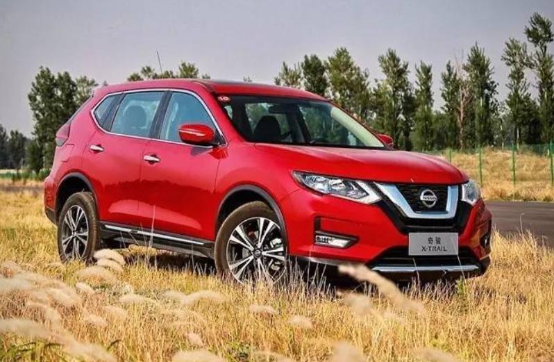 日产奇骏2017款2.5lcvt领先版4wd,奇骏三缸200亿是真的吗