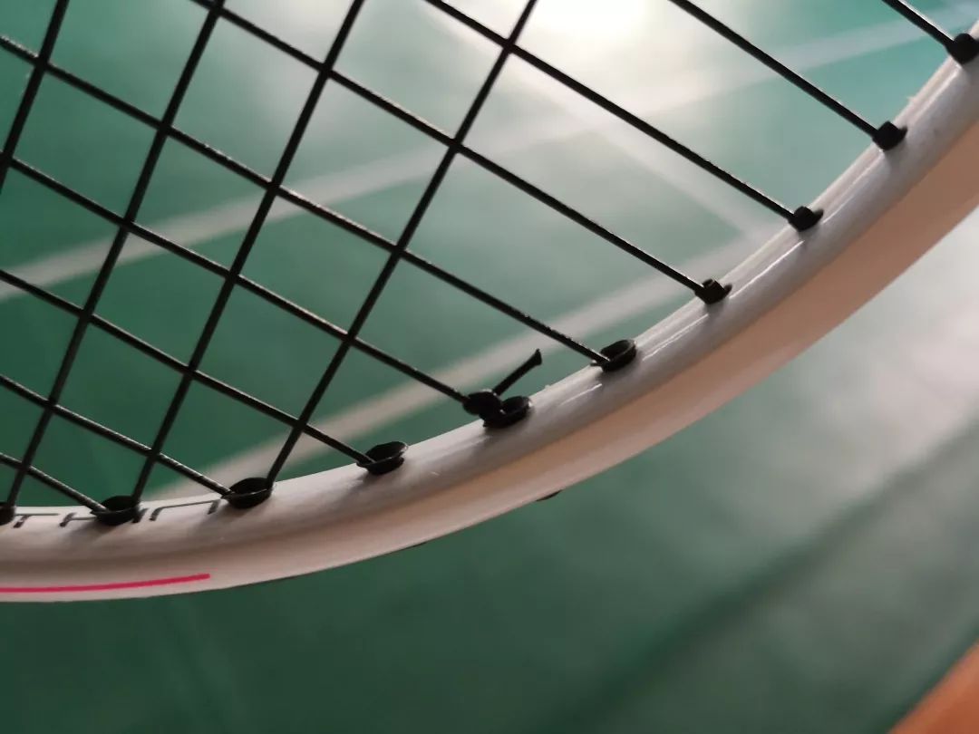 如何选择自己适合的羽毛球拍,如何选一把适合自己的羽毛球拍